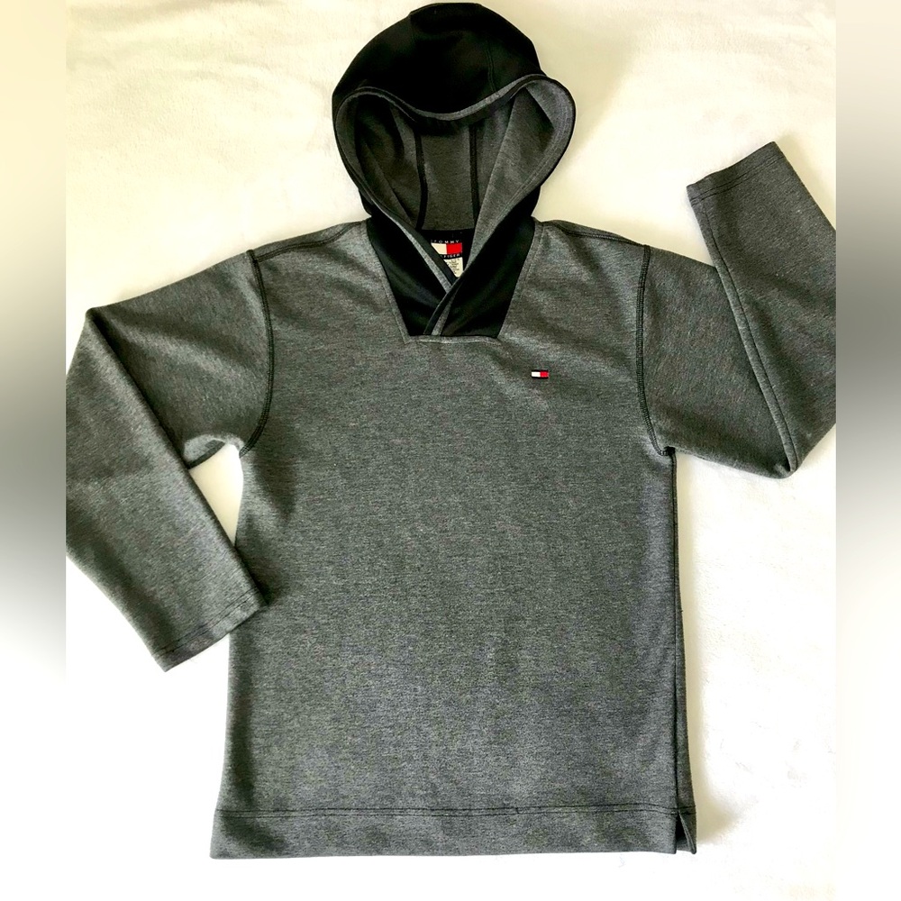Vintage Tommy Hilfiger Lightweight Gray & Black Pullover Hoodie Size Large